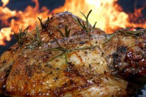barbecued chicken image with seasoning